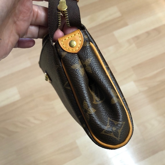 🌸🌸 RETIRED🌸🌸 Louis Vuitton Eva Crossbody - Picture 8 of 13